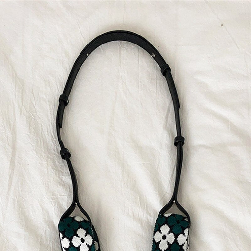 Flower Crochet Shoulder Bag